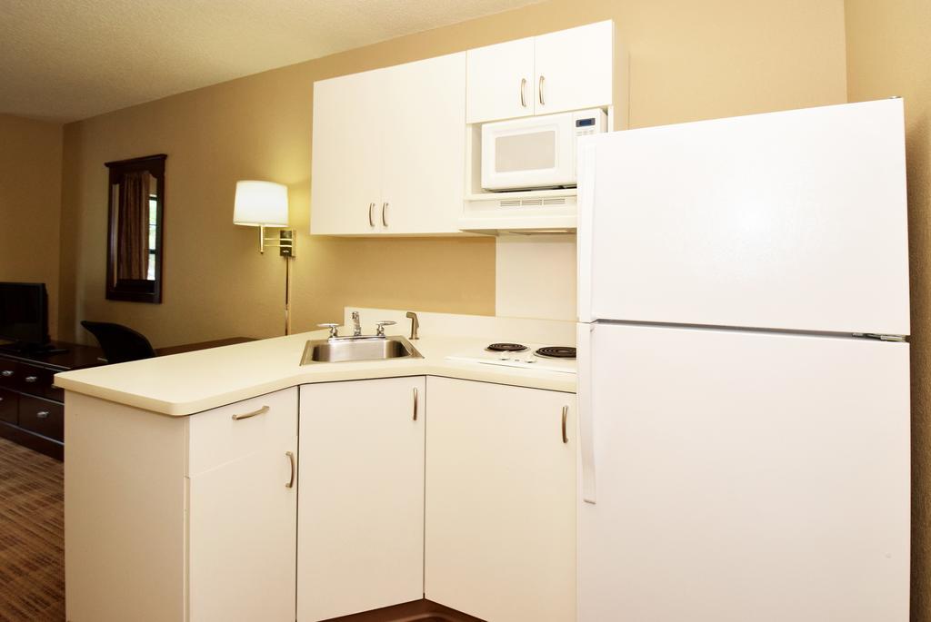 Extended Stay America Select Suites - Phoenix - Deer Valley Exterior photo